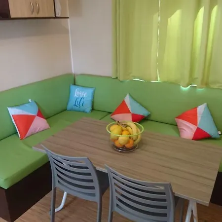 Mobil 6 Personnes אתר קמפינג Sète